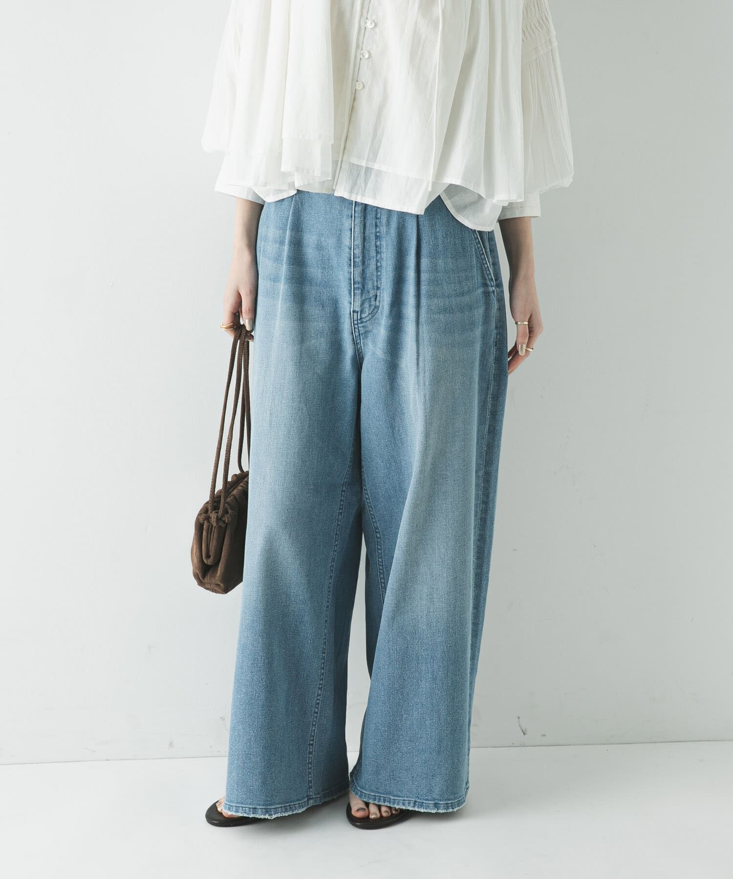 URBAN RESEARCH「『3サイズ展開』綿麻デニムイージーパンツ」|デニム|