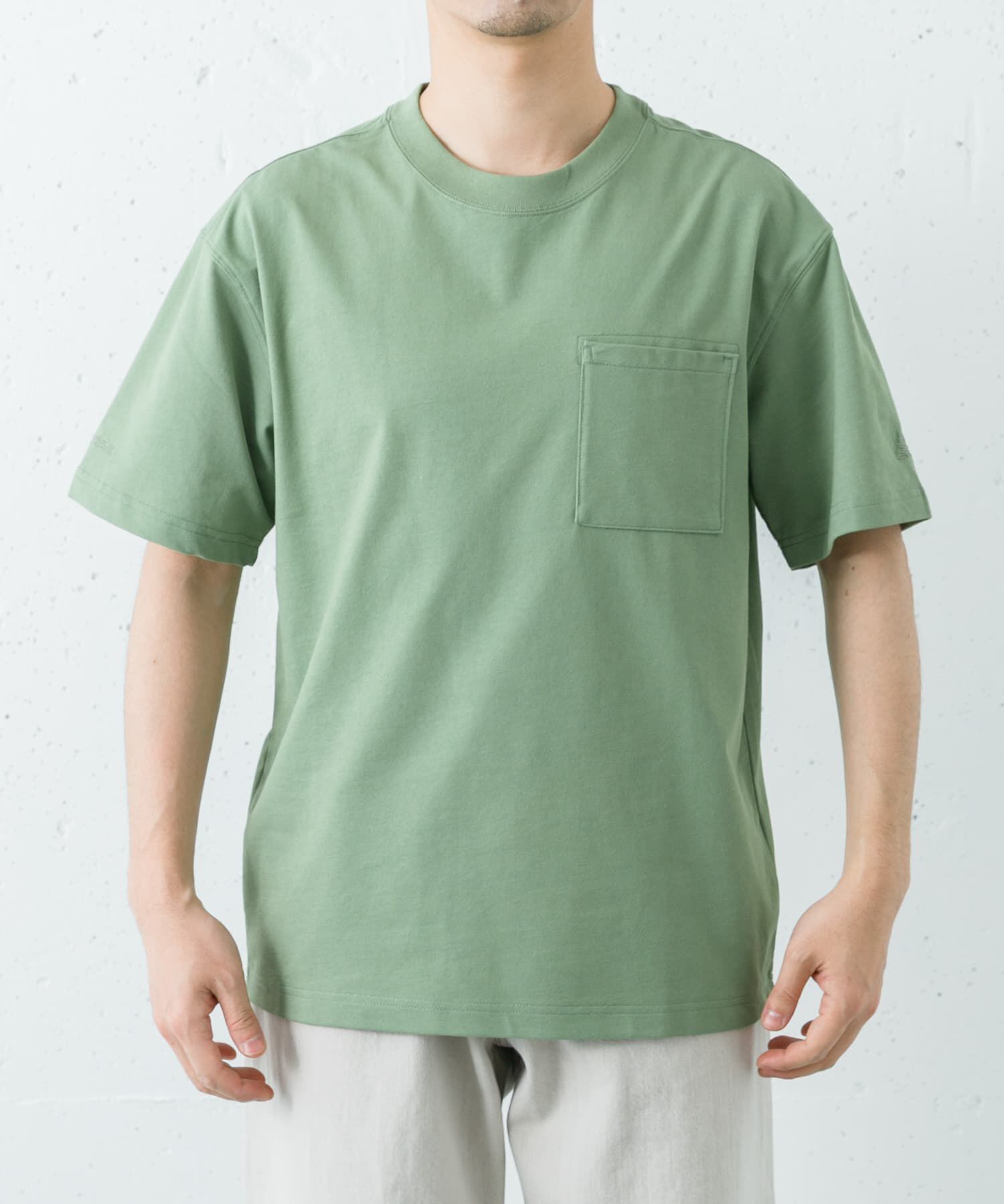 URBAN RESEARCH「NEW BALANCE　NB GREYポケットTシャツ」|Tシャツ・カットソー|