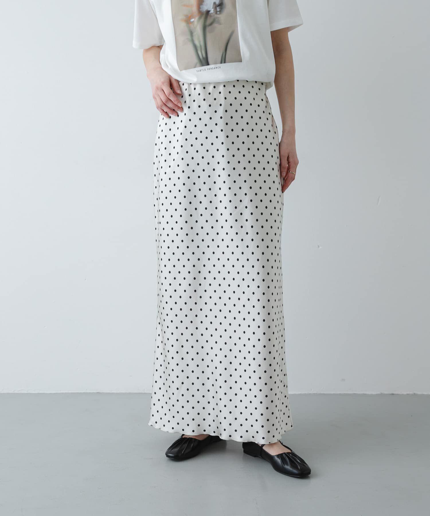 SENSE OF PLACE by URBAN RESEARCH「サテンアイラインスカート」|スカート|