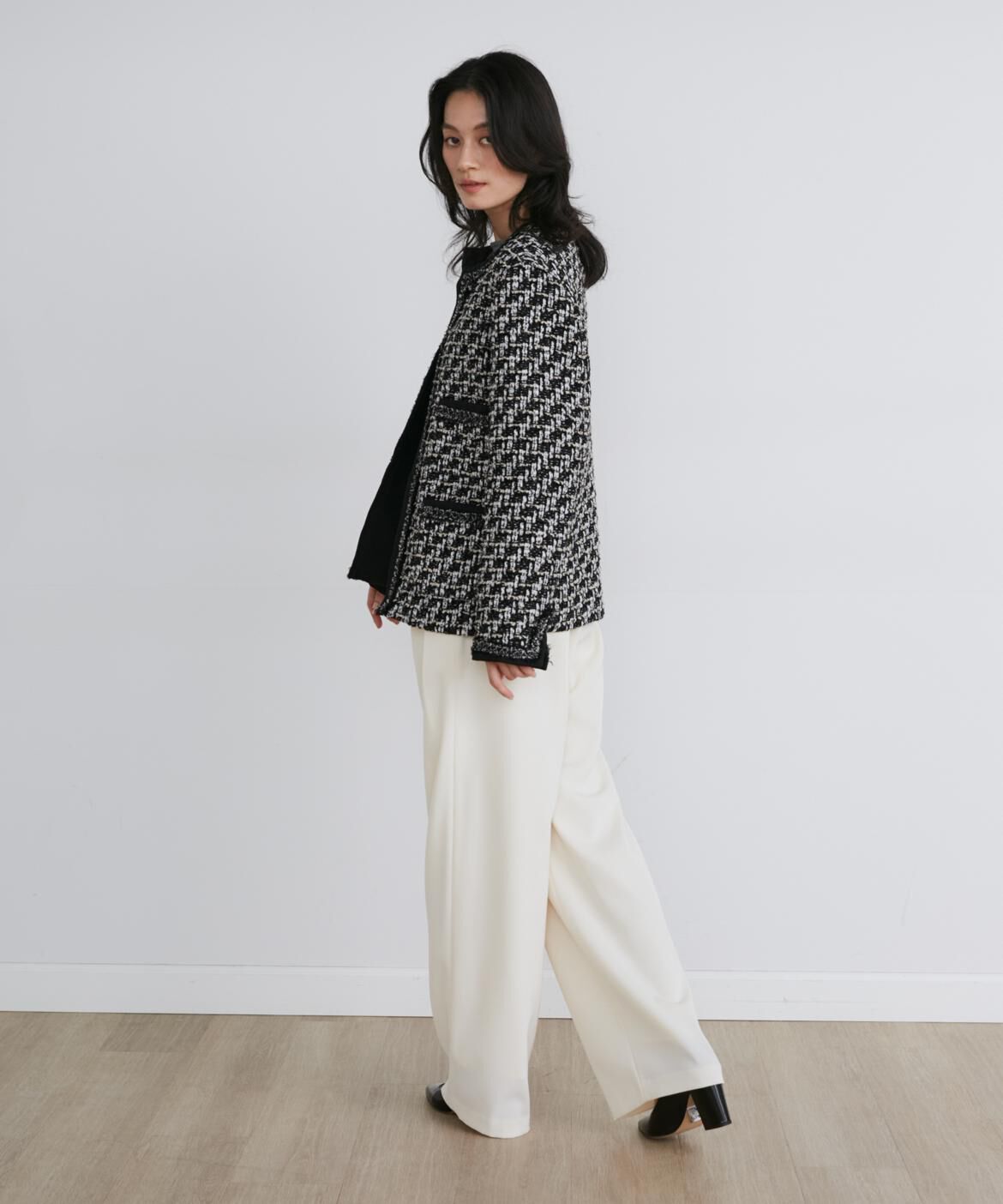 INED「LINTONツイードノーカラージャケット《la veille by SUPERIOR CLOSET》」|ノーカラージャケット|