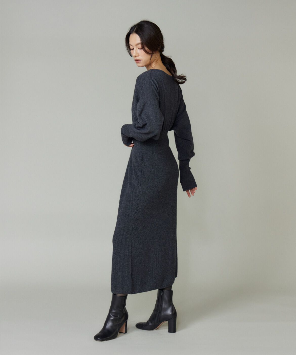 la veille by SUPERIOR CLOSET「《大きいサイズ》タックデザインニットワンピース」|ワンピース|