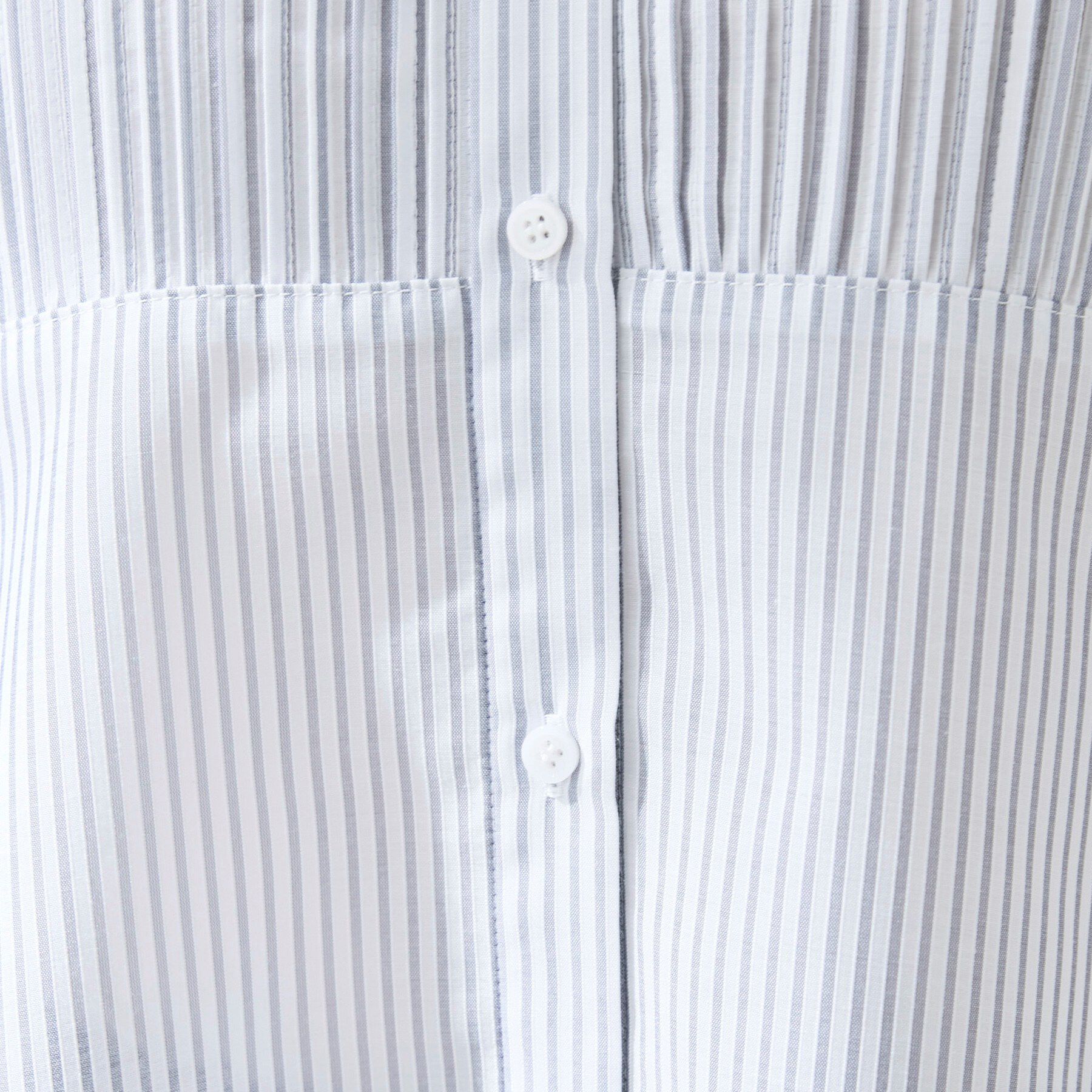 INDIVI「【洗える】シアーシャンブレーピンタックブラウス」|シャツ・ブラウス|