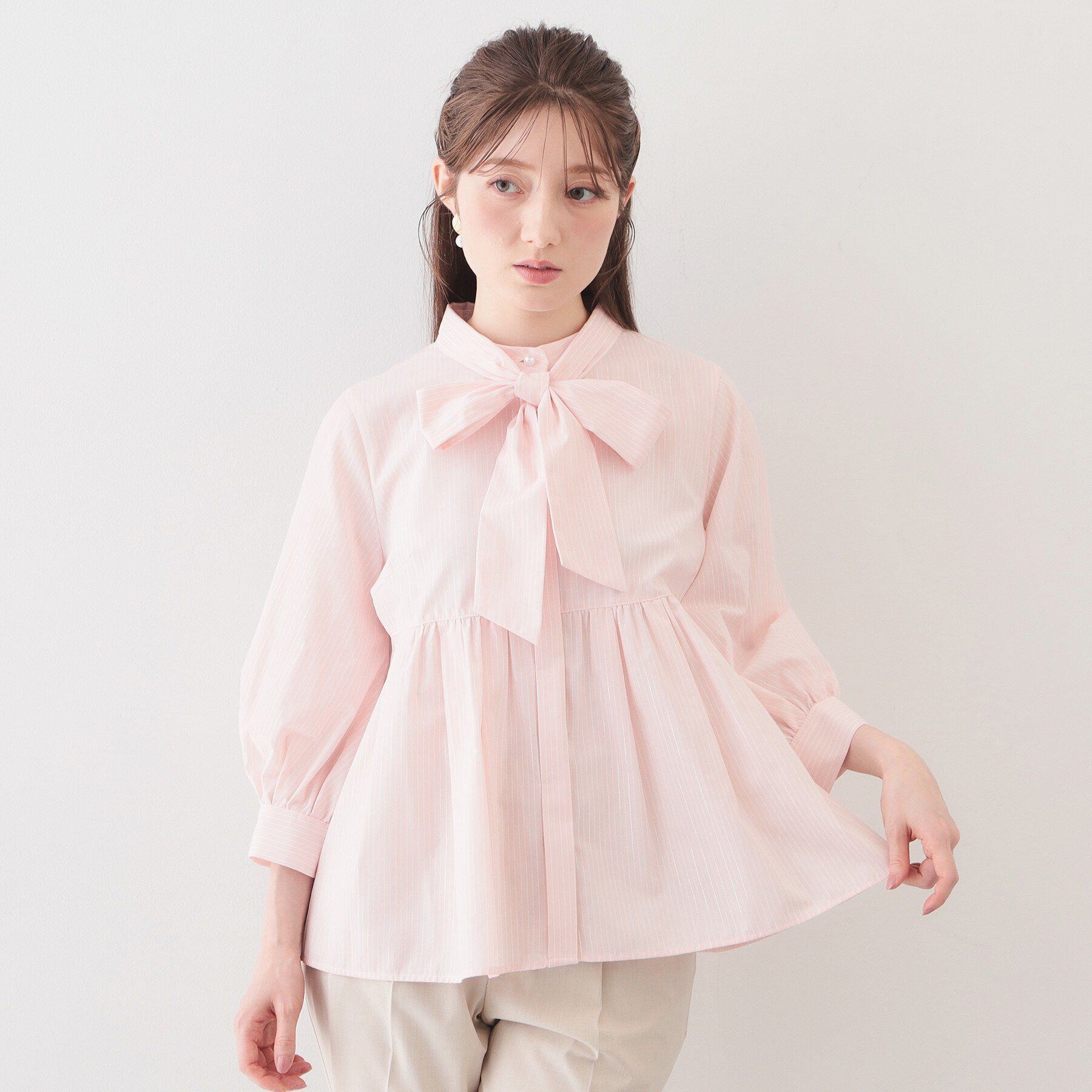 index「2WAYペプラムブラウス/ボウタイ取り外し可【洗濯機OK/イージーアイロン/防シワ】《XS～LL/8」|シャツ・ブラウス|