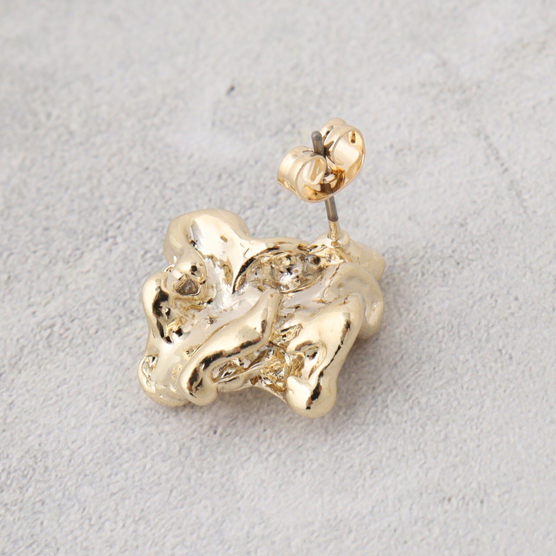 OPAQUE.CLIP「メタルニュアンスデザインピアス」|ピアス|