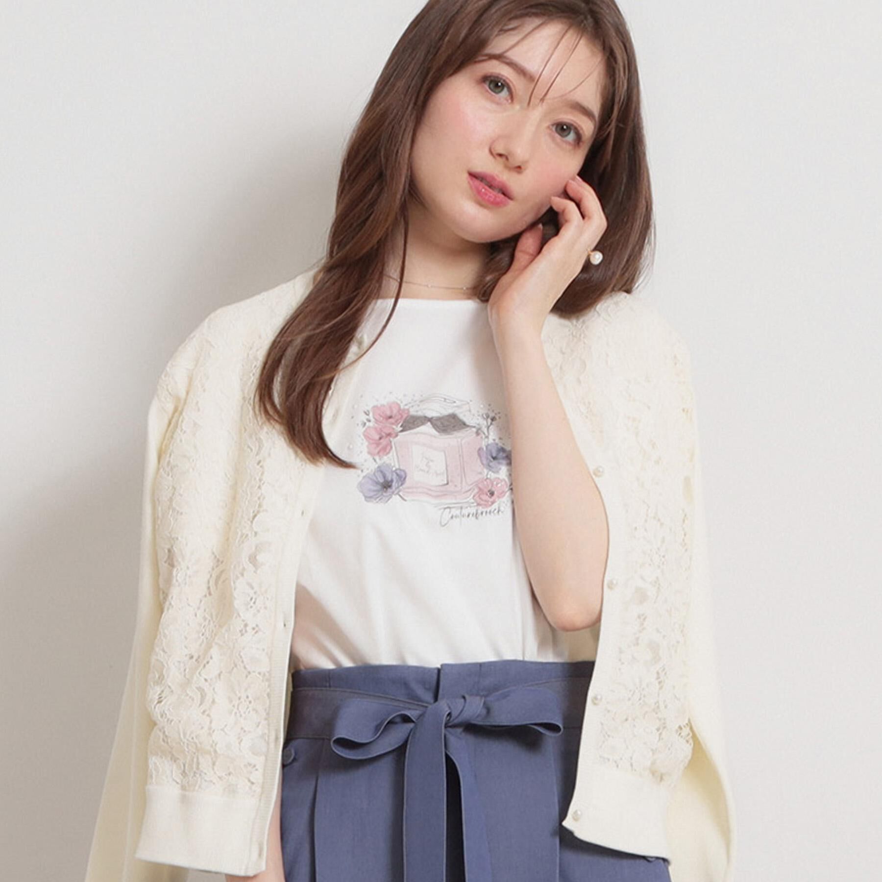 Couture broach「【接触冷感・UVカット】パフュームプリントTシャツ」|Tシャツ・カットソー|オフホワイト(003
