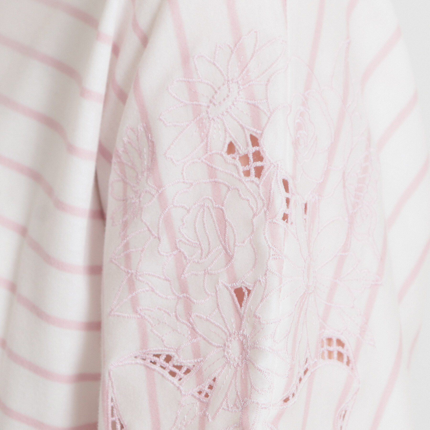 Couture broach「【接触冷感・UVカット】60シルケット エンブロドルマントップス」|Tシャツ・カットソー|