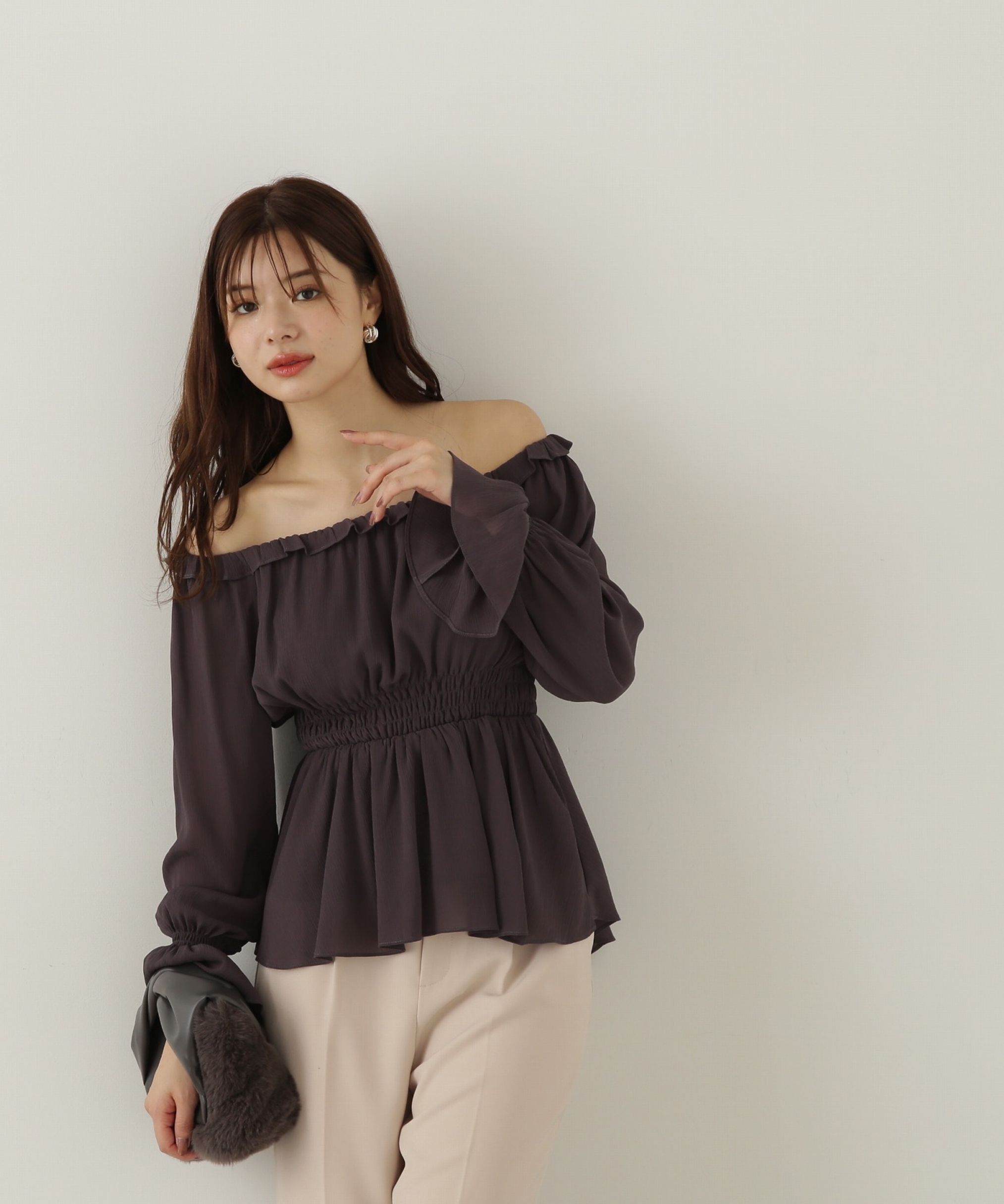 PROPORTION BODY DRESSING「楊柳ギャザーオフショルブラウス　24AW」|シャツ・ブラウス|