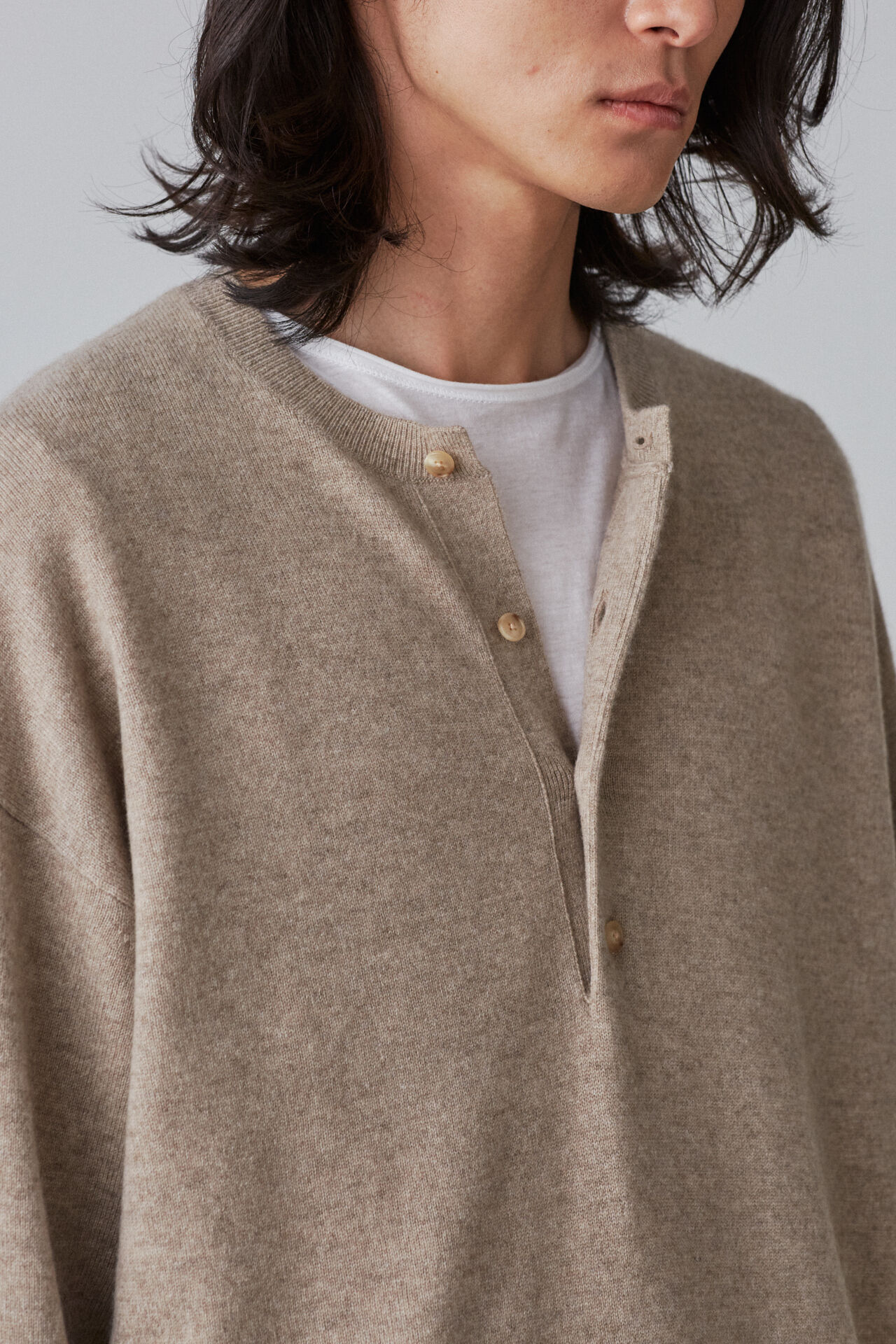 YLEVE 「YLEVE / CASHMERE KN  HENRY NECK P/O」|ニット・セーター|