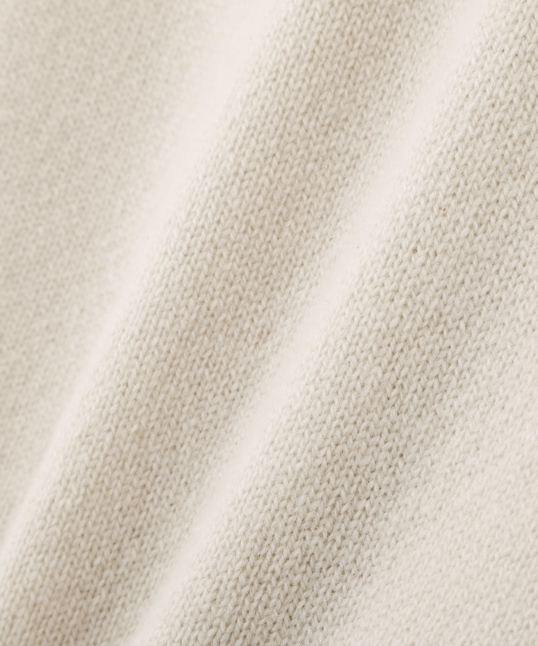 MARGARET HOWELL「ＴＷＩＳＴＥＤ　ＣＡＳＨＭＥＲＥ　ＷＯＯＬ」|ニット・セーター|