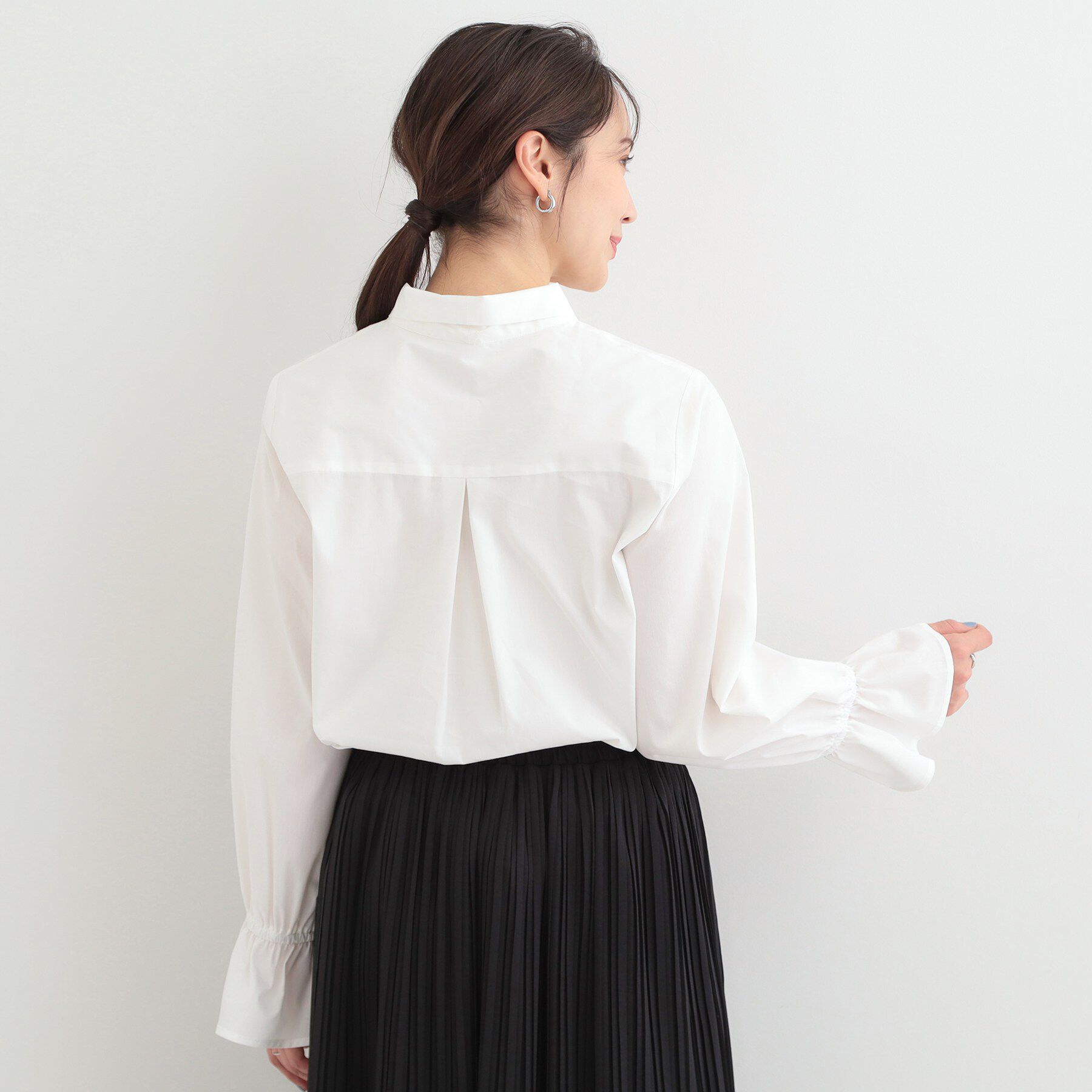 SHOO･LA･RUE「【洗濯後シワになりにくい/UV/S-LL】大人っぽく着られる キャンディースリーブ リボンブラウス」|シャツ・ブラウス|