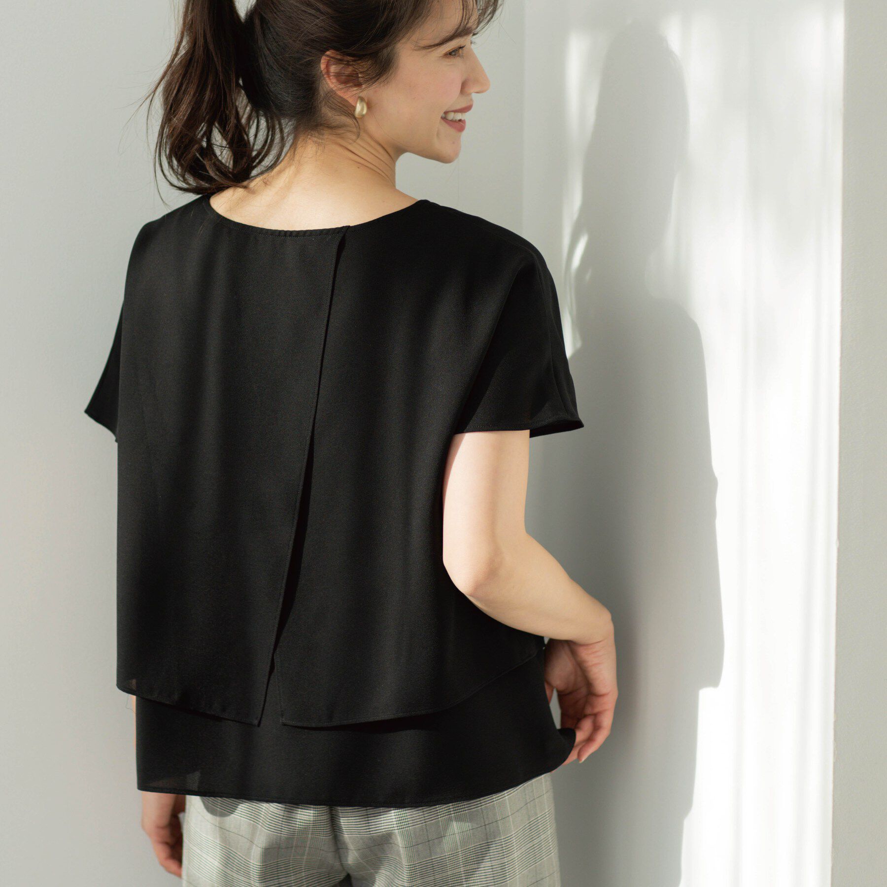 SHOO･LA･RUE「【洗濯機可/体型カバー】1枚でサマ見え バイカラーレイヤードブラウス」|シャツ・ブラウス|