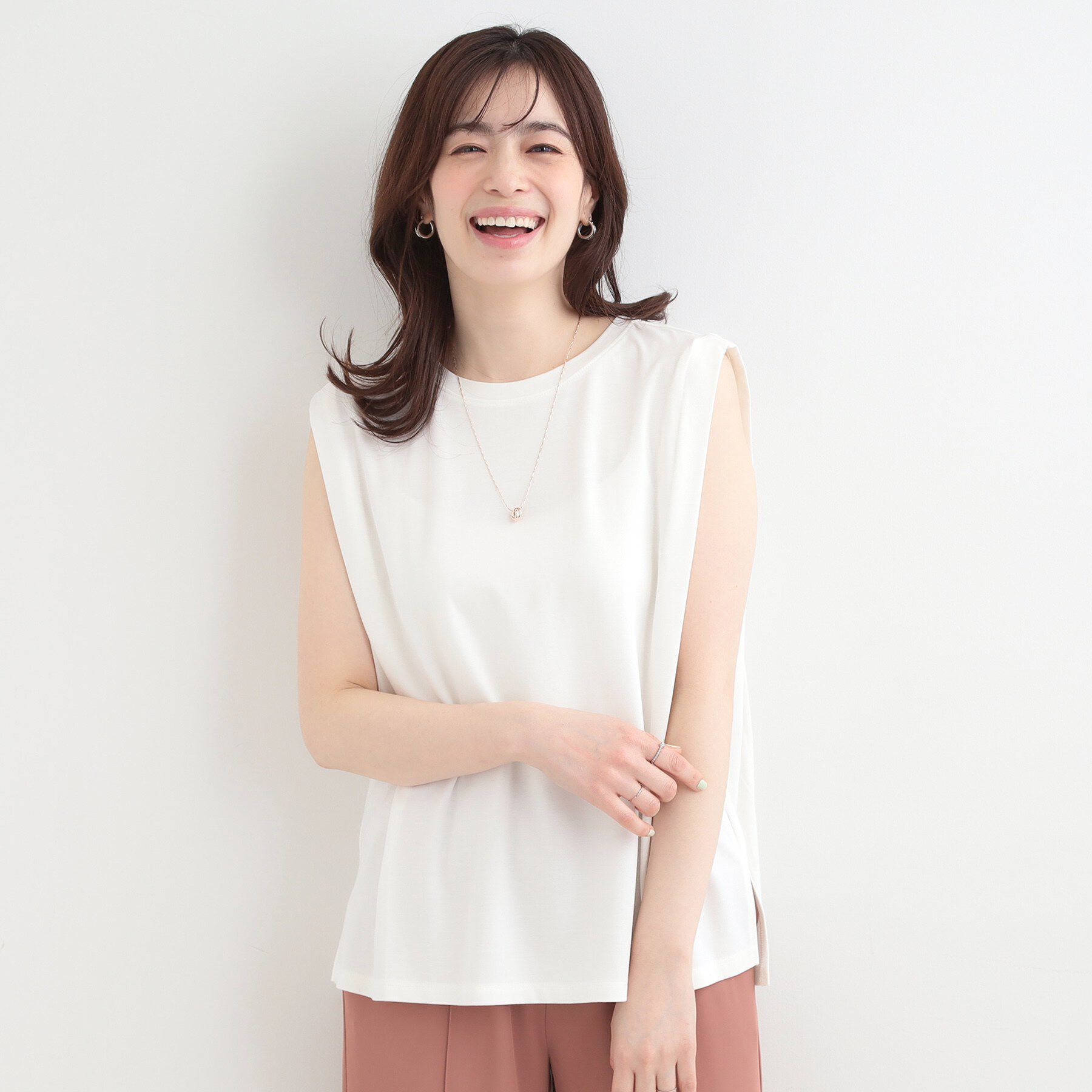 SHOO･LA･RUE「【UVカット/接触冷感】とろみタックノースリーブトップス」|Tシャツ・カットソー|