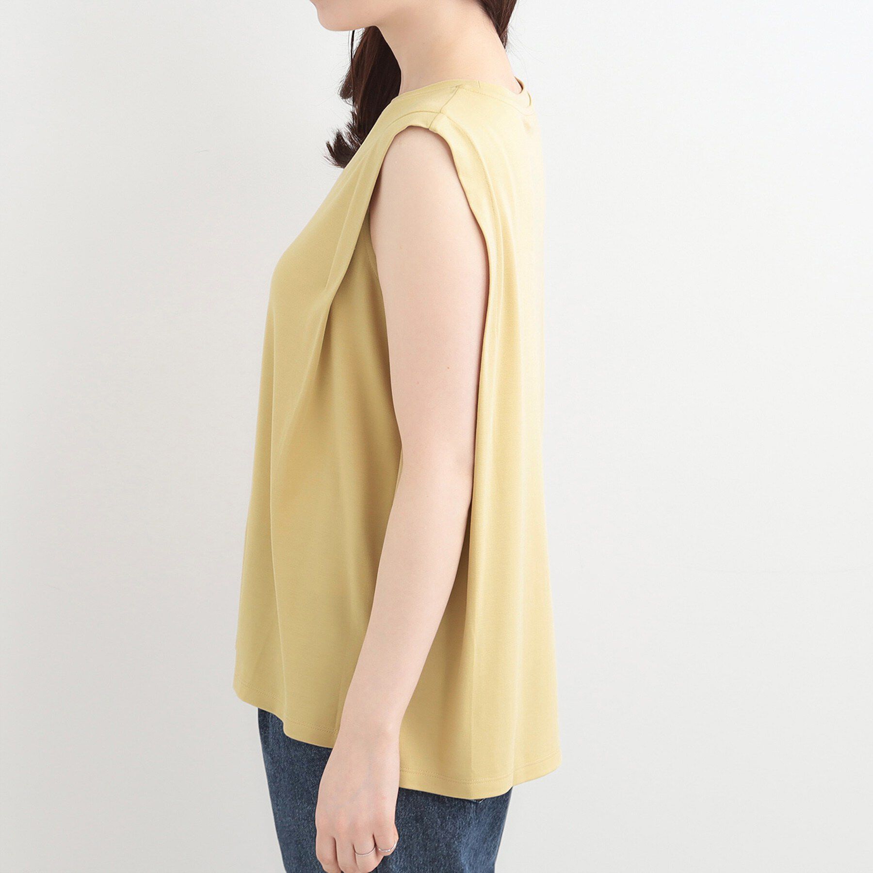 SHOO･LA･RUE「【UVカット/接触冷感】とろみタックノースリーブトップス」|Tシャツ・カットソー|