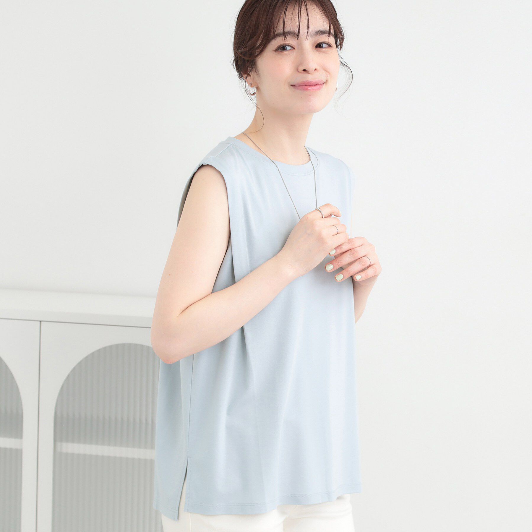 SHOO･LA･RUE「【UVカット/接触冷感】とろみタックノースリーブトップス」|Tシャツ・カットソー|サックスブルー(09