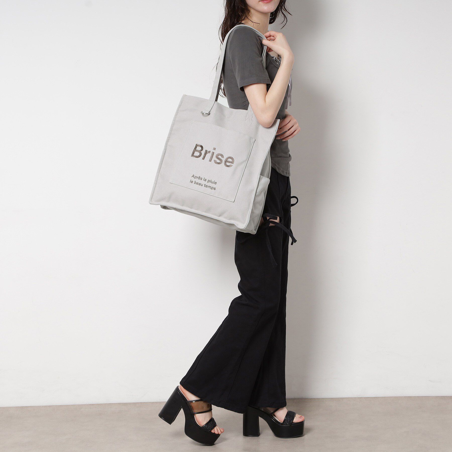 Ober Tashe「ポケットスクエアロゴトート」|トートバッグ|