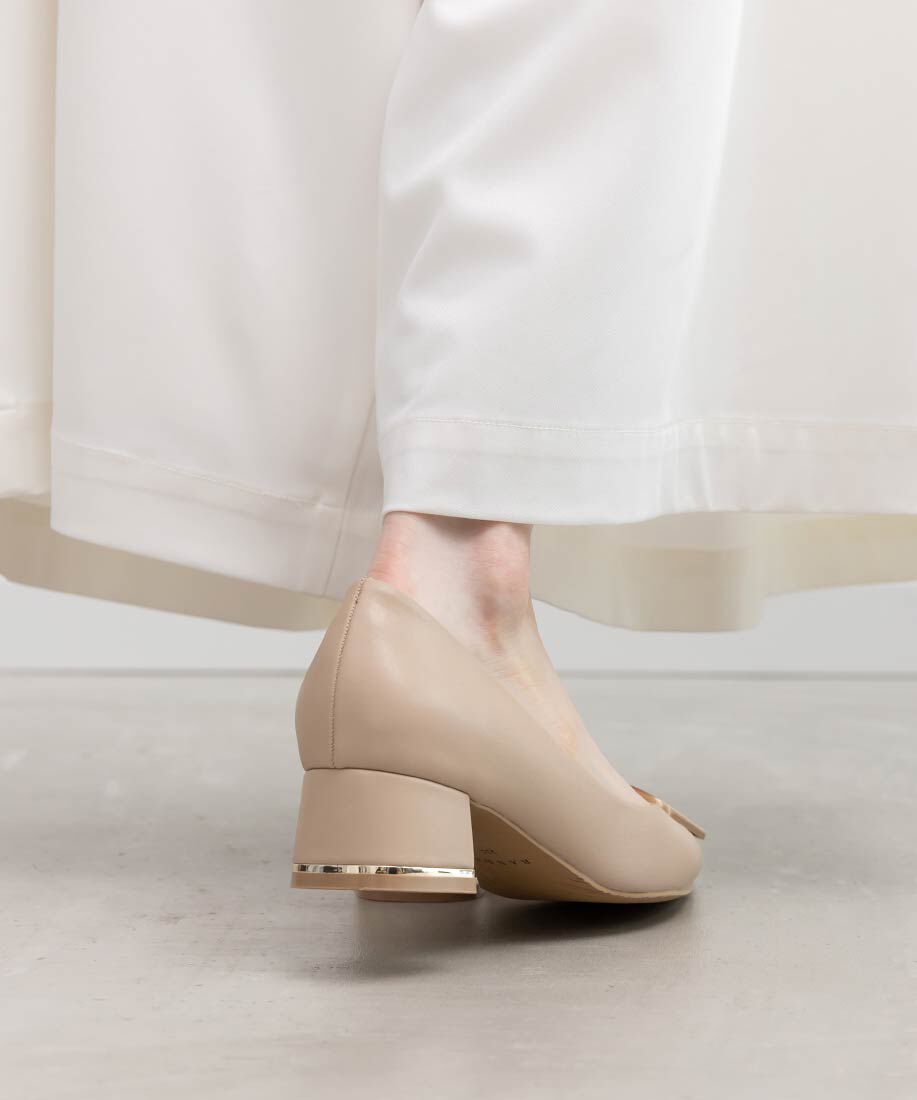  「スクエアゴールドパーツパンプス」|パンプス|