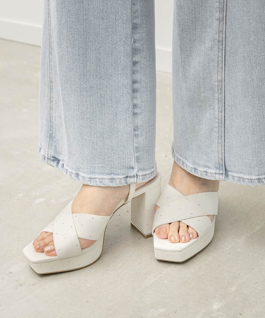  「ビジュークロスベルトストームサンダル」|サンダル|