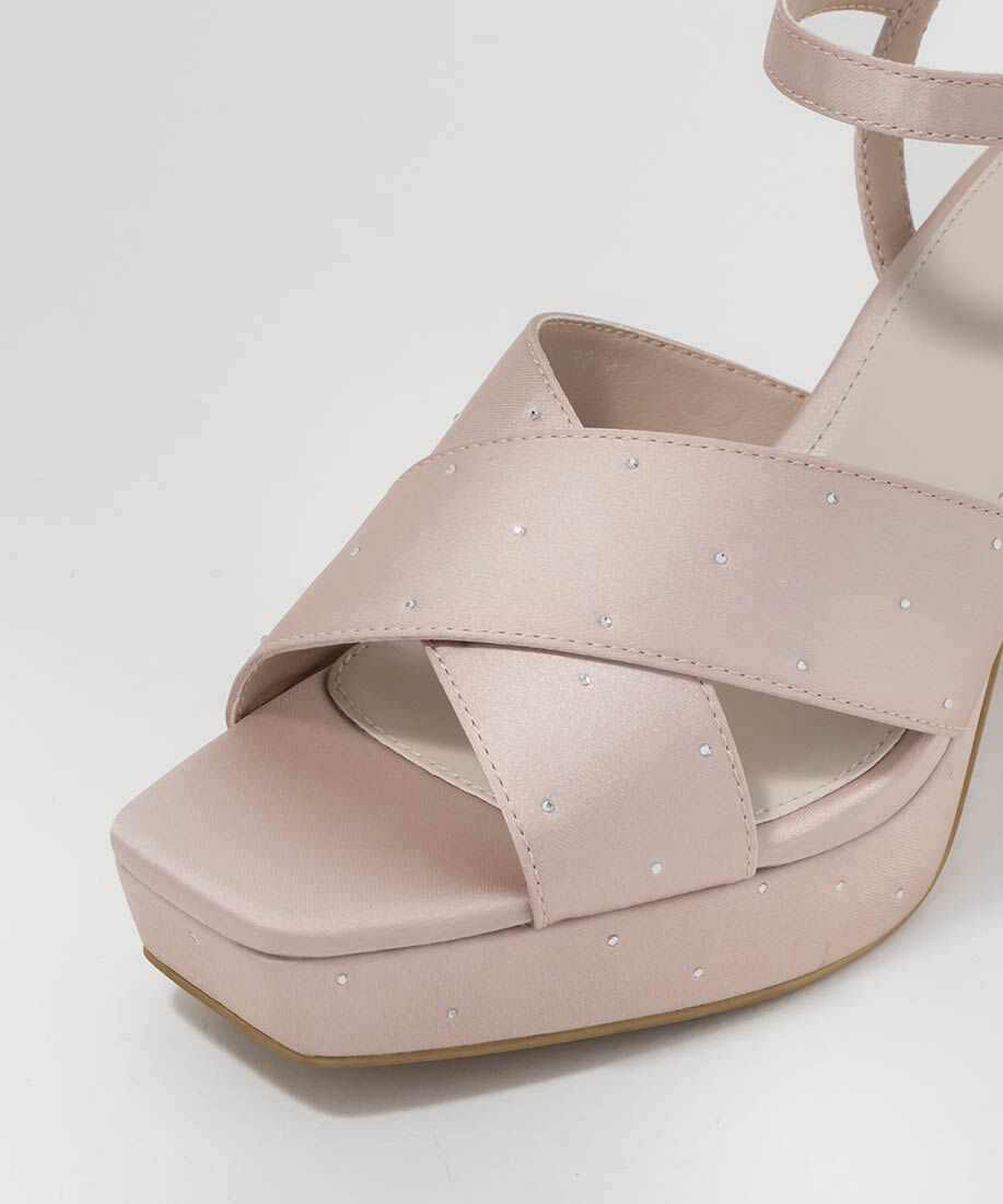  「ビジュークロスベルトストームサンダル」|サンダル|