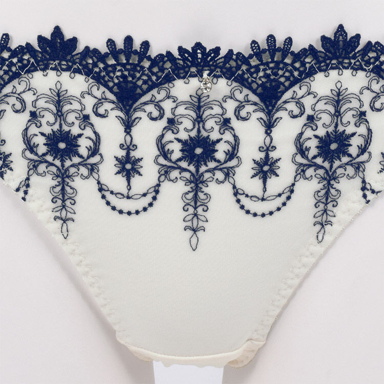 intesucre「アンテシュクレ らくしてキレイ ノンワイヤータイプ ブラセット 全3色 B-E/65-75」|インナー|