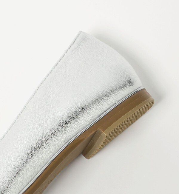 ODETTE E ODILE「ソフトVカット フラット15&darr;&uarr;」|パンプス|