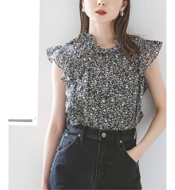 NOBLE「《WEB&一部店舗限定・追加予約》シャーリングフリルノースリブラウス」|シャツ・ブラウス|