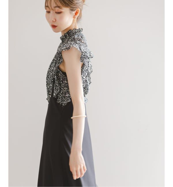 NOBLE「《WEB&一部店舗限定・追加予約》シャーリングフリルノースリブラウス」|シャツ・ブラウス|