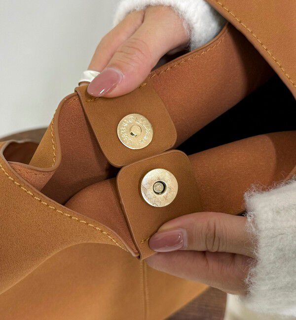 fredy emue「ポーチ付きラウンドワンショルバッグ」|ショルダー・メッセンジャー|