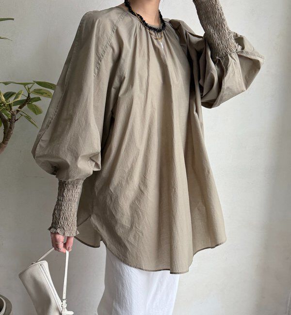  「シャーリングカフチュニックブラウス」|シャツ・ブラウス|ベージュ