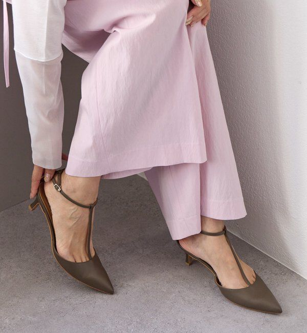  「【女性らしく洗練された印象に】ストラップミュール」|その他|トープ