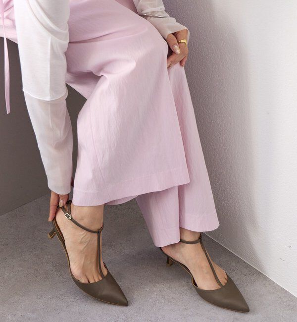  「【女性らしく洗練された印象に】ストラップミュール」|その他|