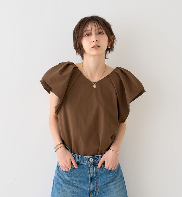 Rouge vif「【一部店舗限定】Vネックボリュームスリーブブラウス」|シャツ・ブラウス|