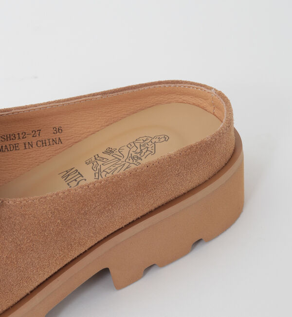 TIARA「【Artesanos/アルテサノス】スウェードローファー」|ローファー|