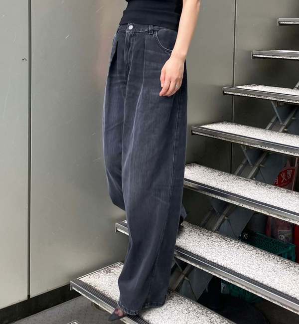 A_「【HAIKURE/ハイクル】CANDY BLUE TENCEL ASIASN FITテンセル混タックデニムパンツ」|デニム|