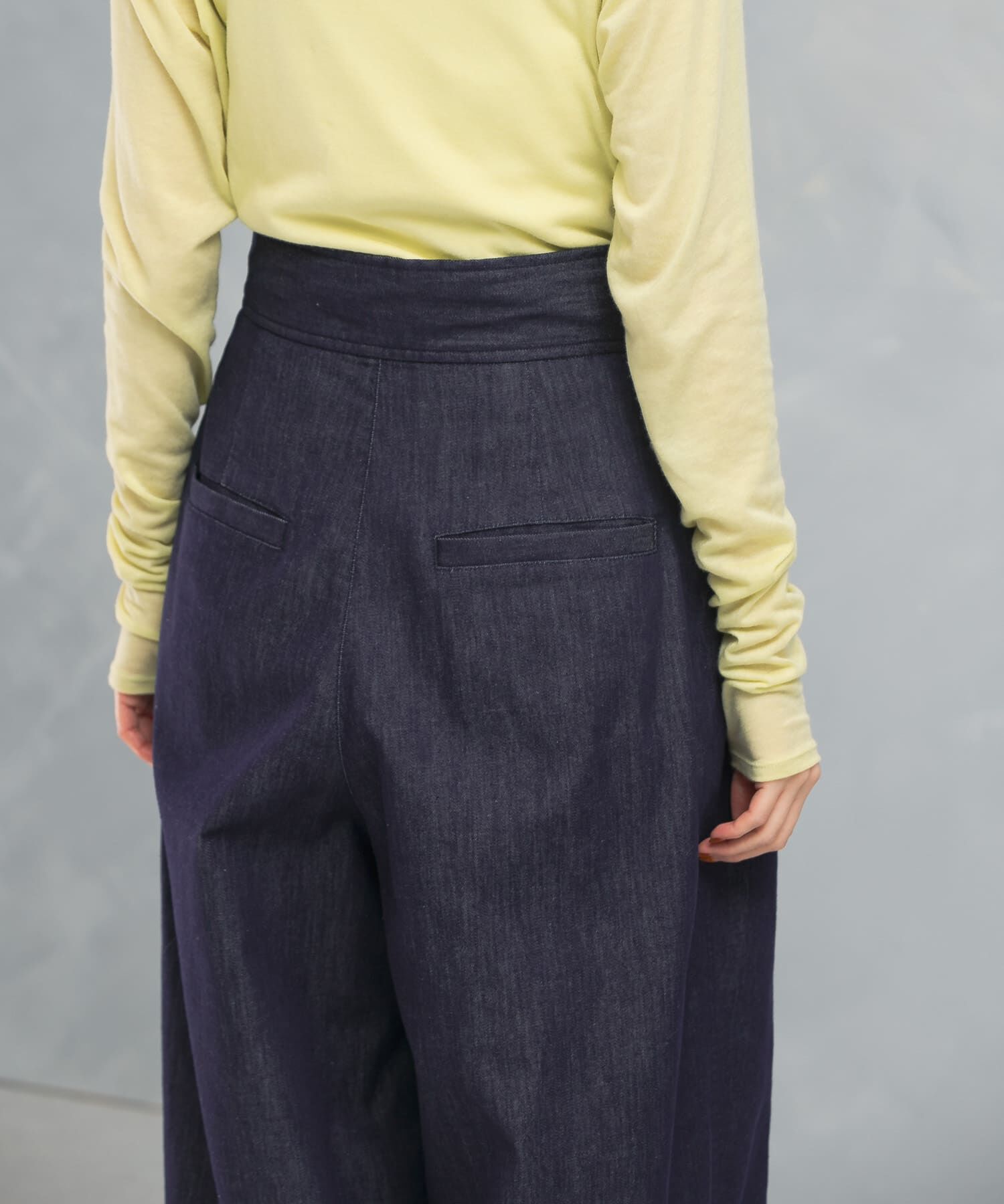 URBAN RESEARCH ROSSO「ランダムタックデニムパンツ」|デニム|