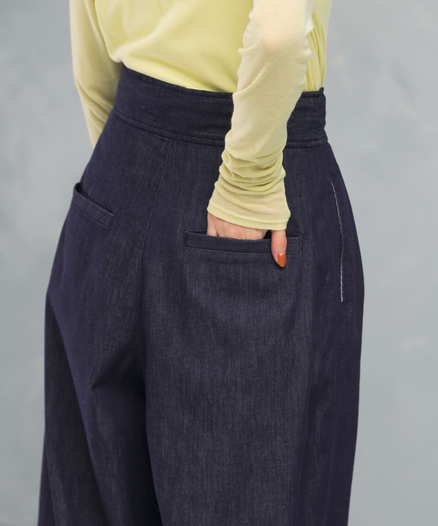 URBAN RESEARCH ROSSO「ランダムタックデニムパンツ」|デニム|