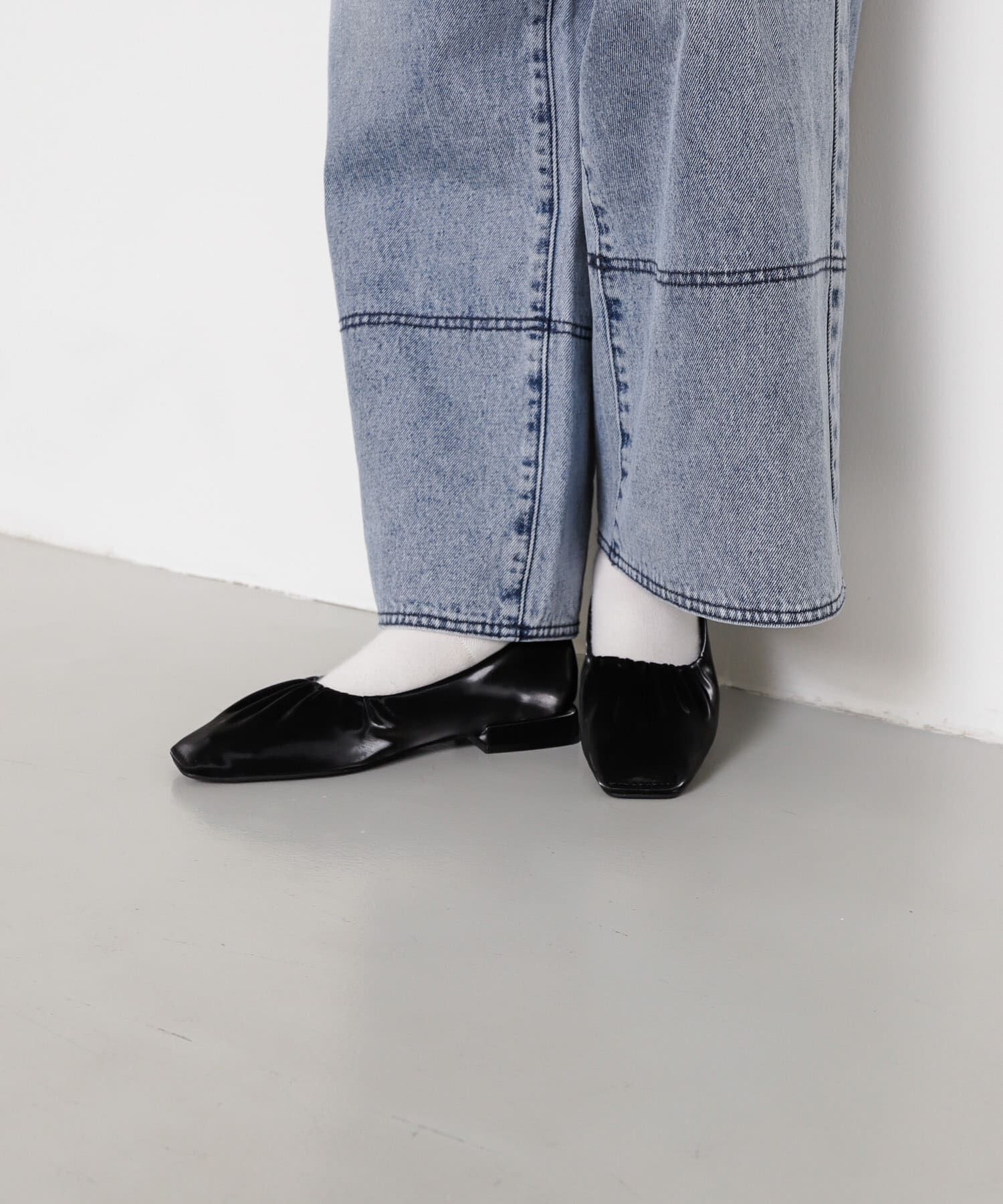 SENSE OF PLACE by URBAN RESEARCH「シャイニーギャザーフラットシューズ」|パンプス|