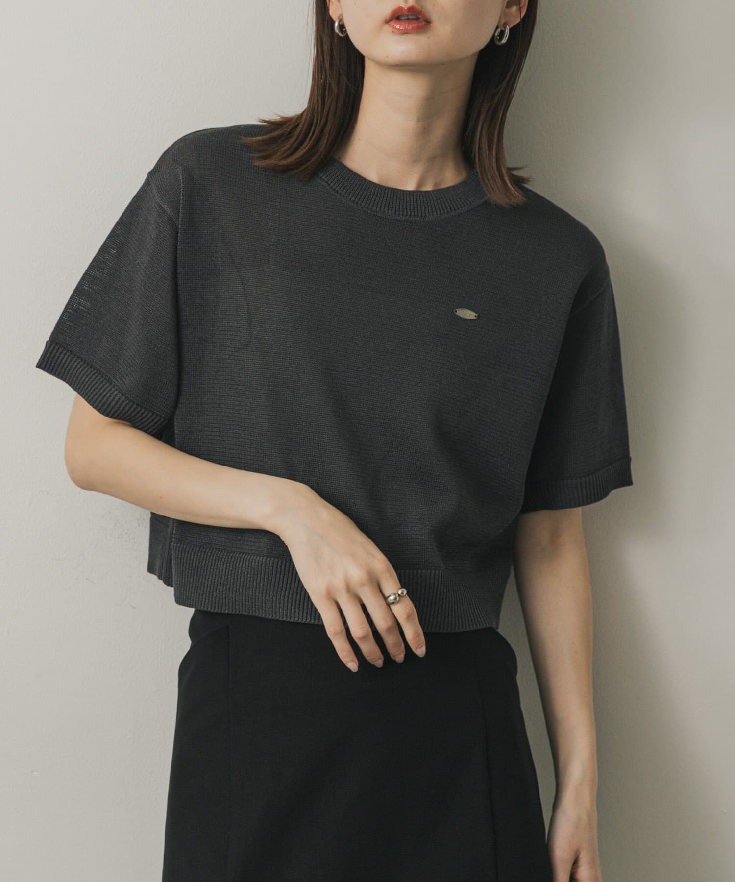 SENSE OF PLACE by URBAN RESEARCH「クルーネッククロップドセーター」|ニット・セーター|チャコールグレー