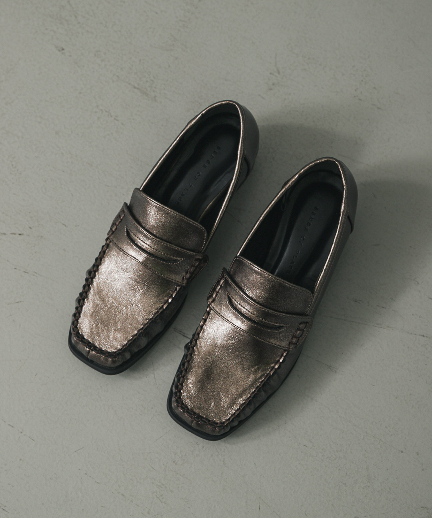 SENSE OF PLACE by URBAN RESEARCH「メタリックギャザーローファー」|ローファー|