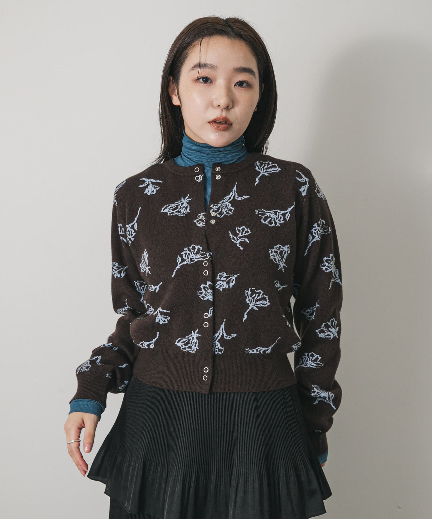SENSE OF PLACE by URBAN RESEARCH「『洗濯可』ジャガードフラワーコンパクトニットカーディガン」|カーディガン|ブラウン系その他