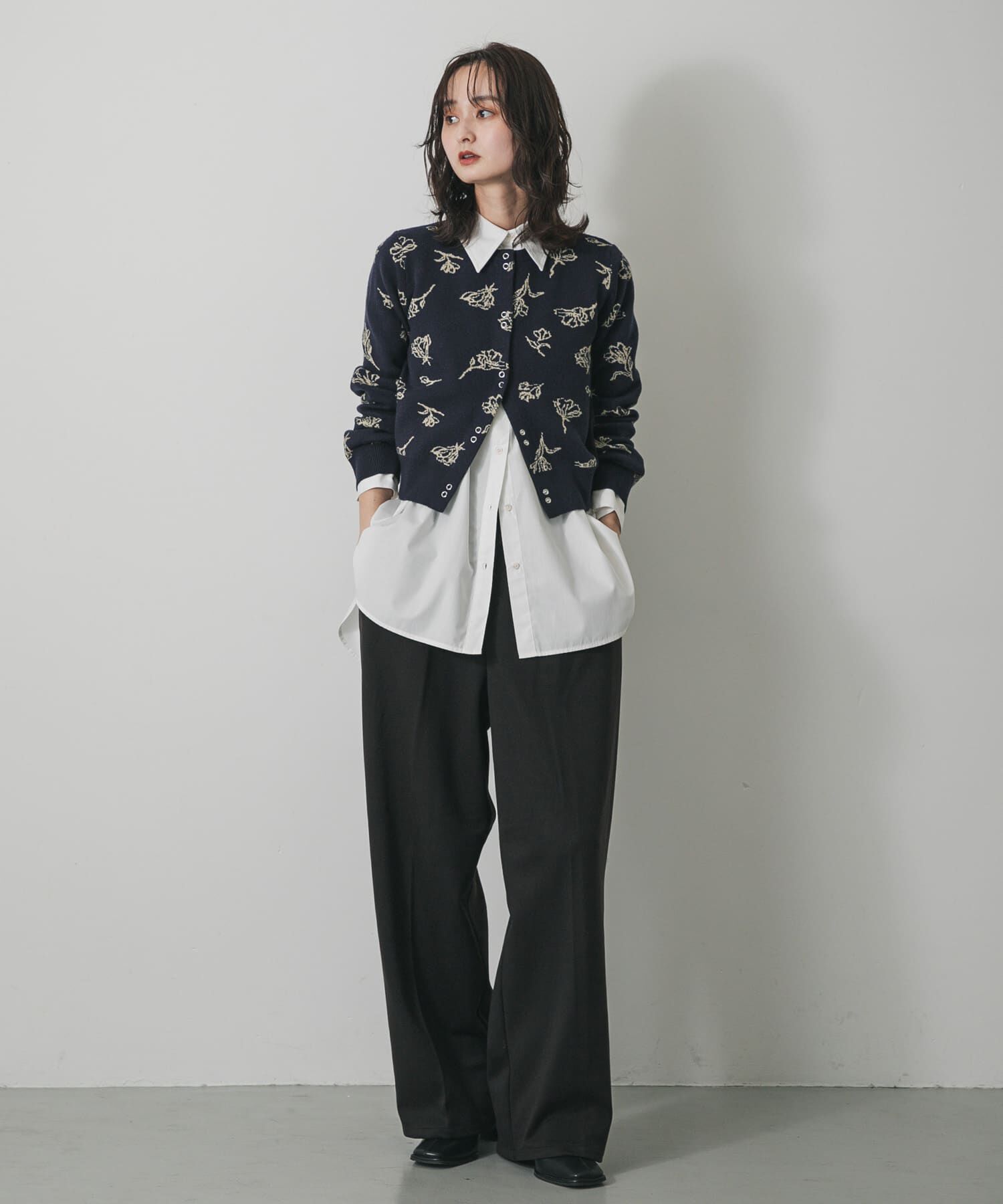 SENSE OF PLACE by URBAN RESEARCH「『洗濯可』ジャガードフラワーコンパクトニットカーディガン」|カーディガン|