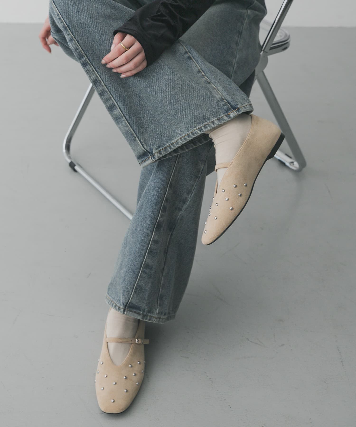 SENSE OF PLACE by URBAN RESEARCH「スタッズフラットシューズ」|パンプス|