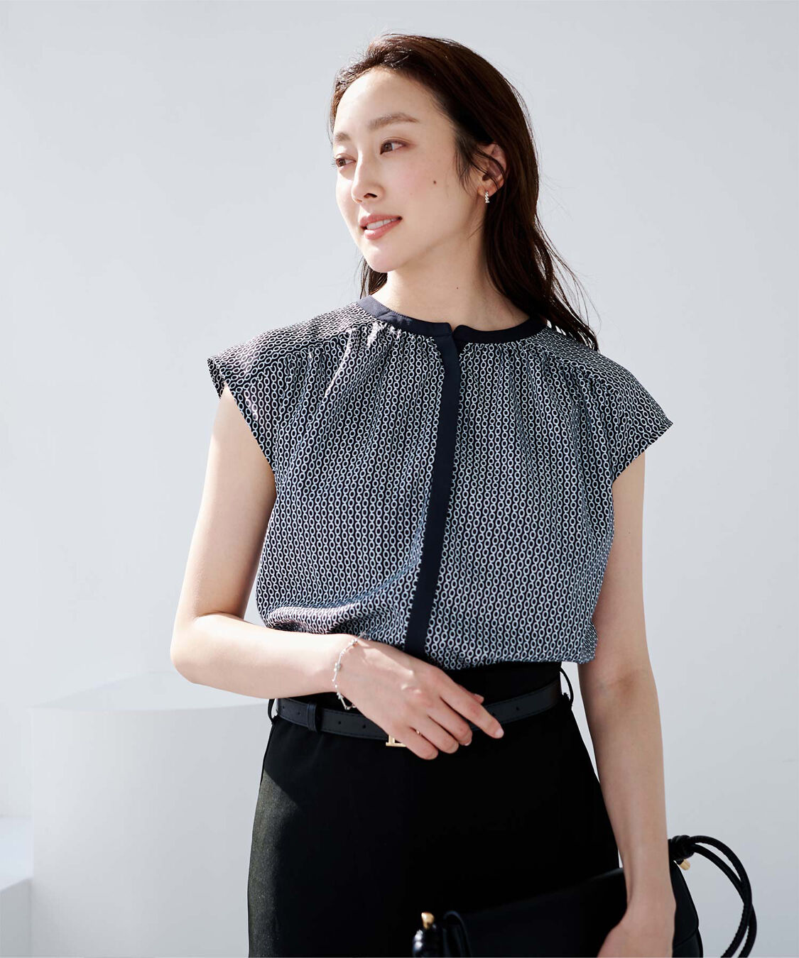 ur's「フレンチスリーブバンドカラーブラウス」|シャツ・ブラウス|