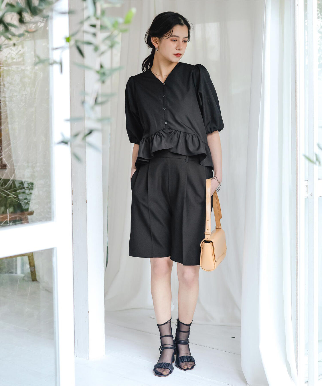 titivate「ペプラムギャザーパフスリーブブラウス」|シャツ・ブラウス|