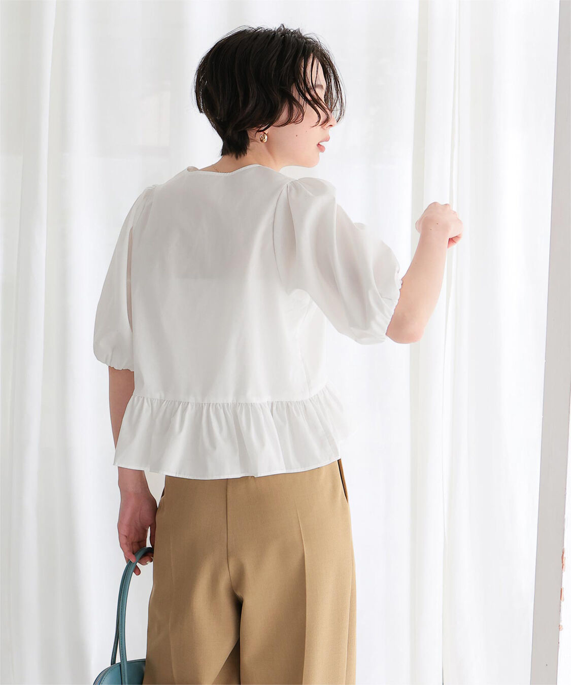 titivate「ペプラムギャザーパフスリーブブラウス」|シャツ・ブラウス|