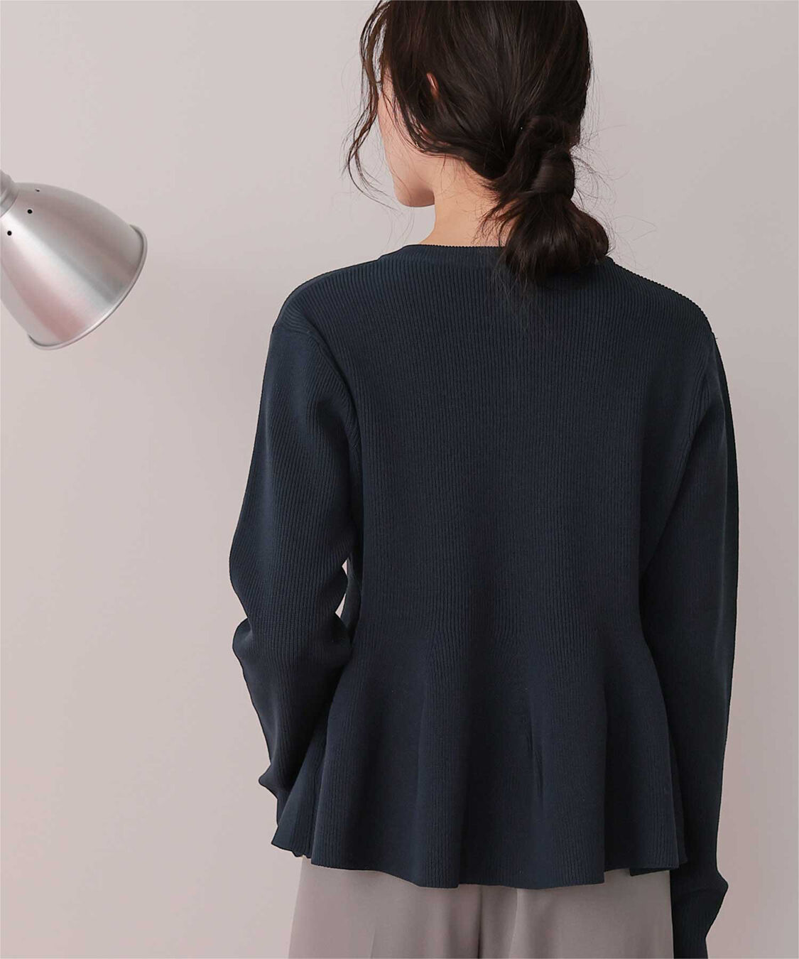 titivate「ゴールド釦ペプラムニットカーディガン」|ニット・セーター|