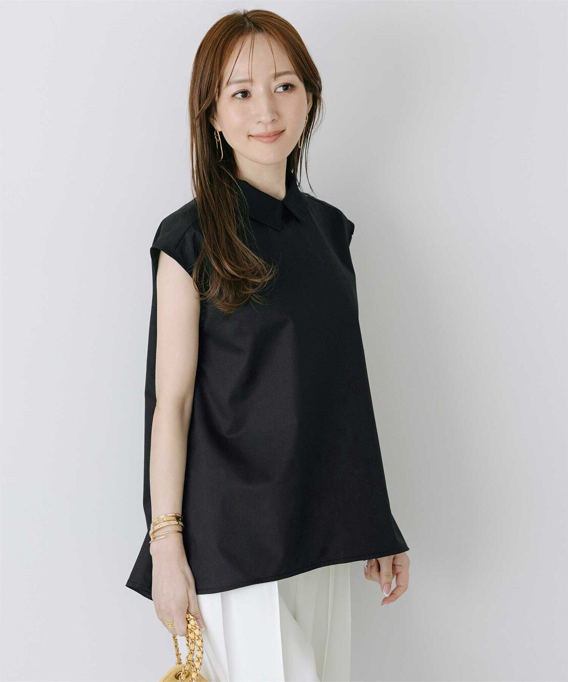 ur's「【星玲奈さんコラボアイテム】襟付フレアノースリーブブラウス」|シャツ・ブラウス|ブラック