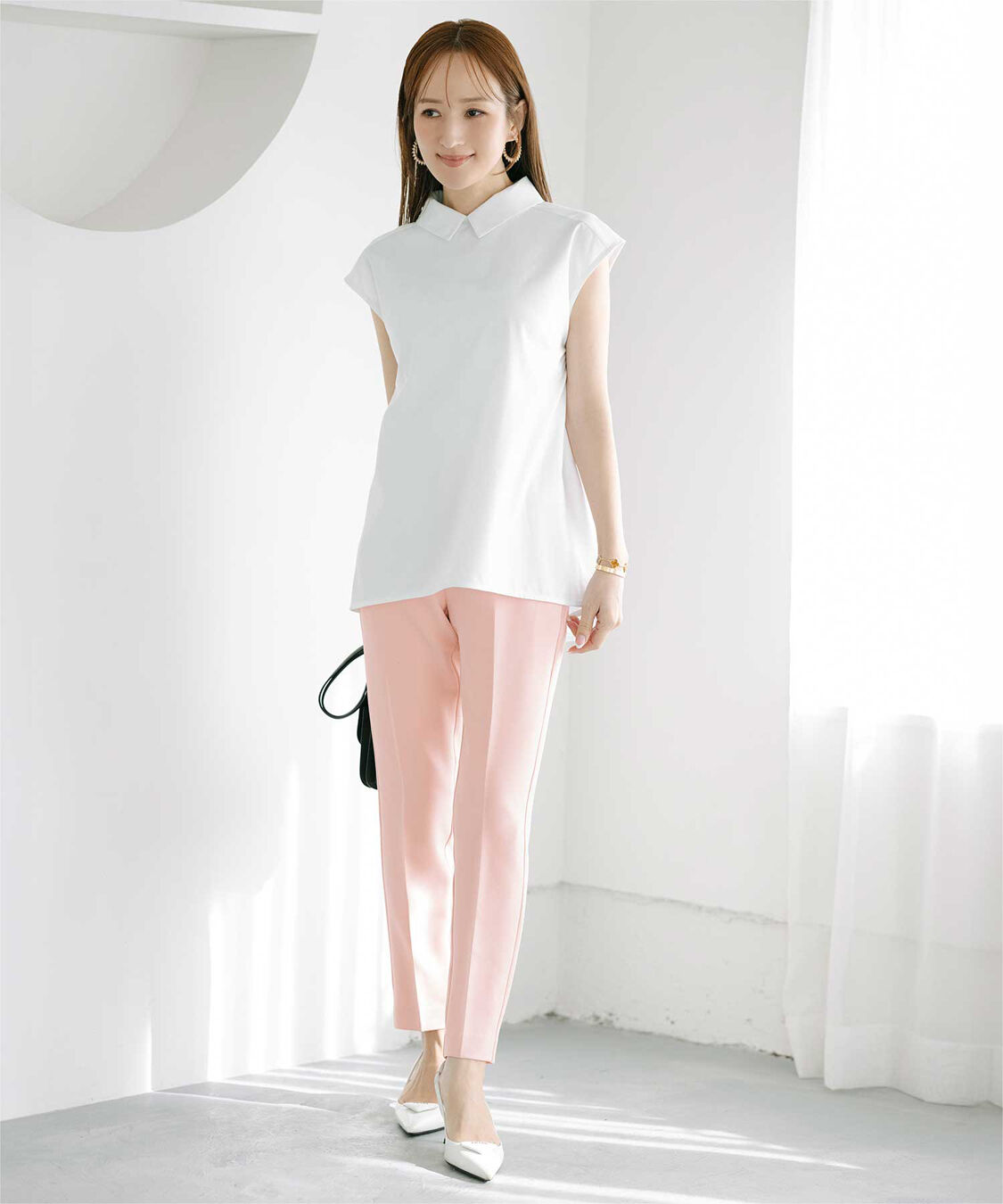 ur's「【星玲奈さんコラボアイテム】襟付フレアノースリーブブラウス」|シャツ・ブラウス|