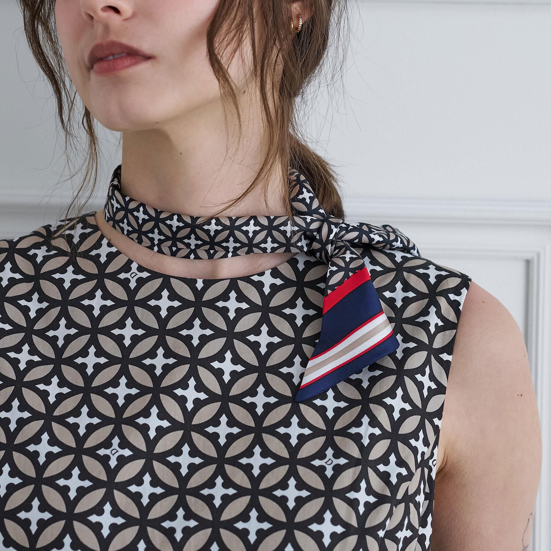 DRESSTERIOR「【大人MUSE5月号掲載】オーバーラップサークルツイリースカーフ」|バンダナ・スカーフ|