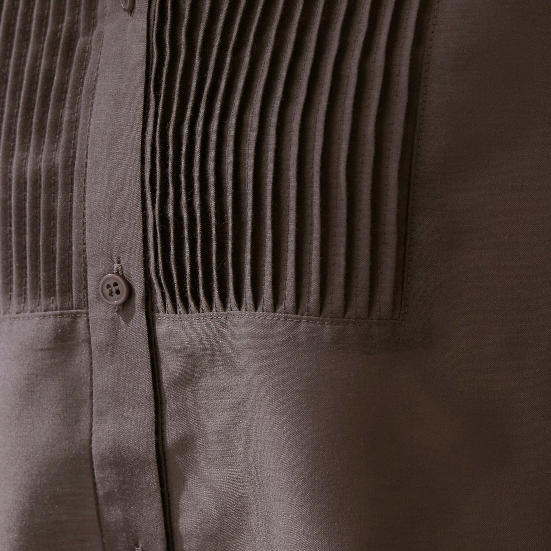 INDIVI「【洗える】シアーシャンブレーピンタックブラウス」|シャツ・ブラウス|