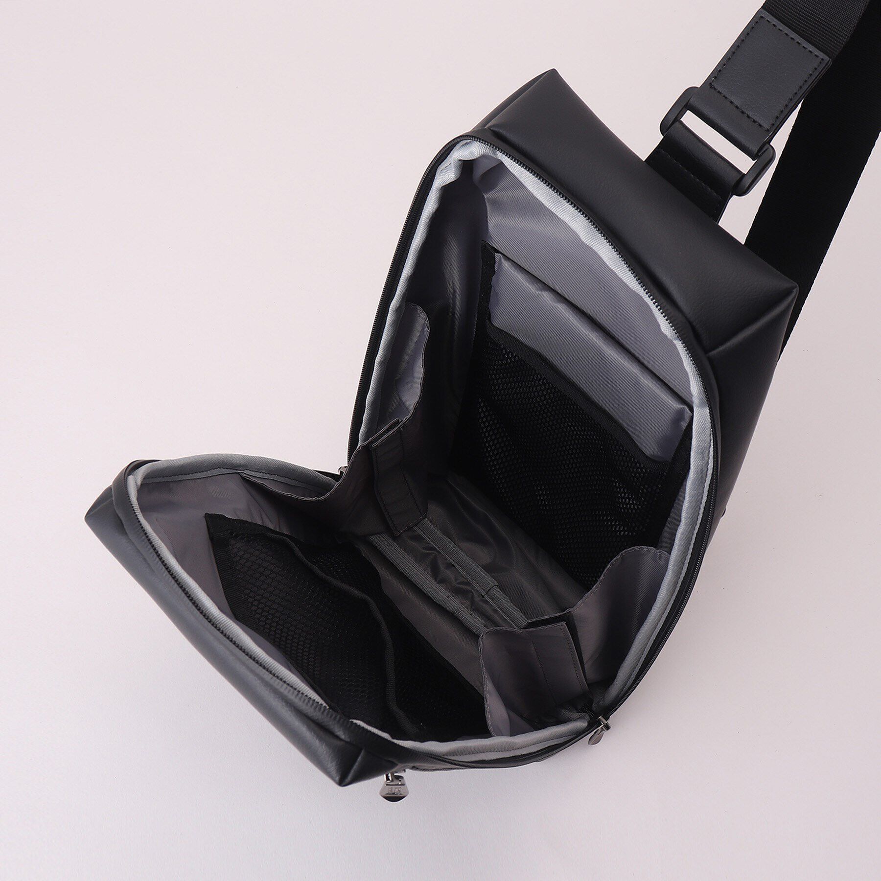 TAKEO KIKUCHI「【撥水】ライトウェイト ボディバッグ」|その他|